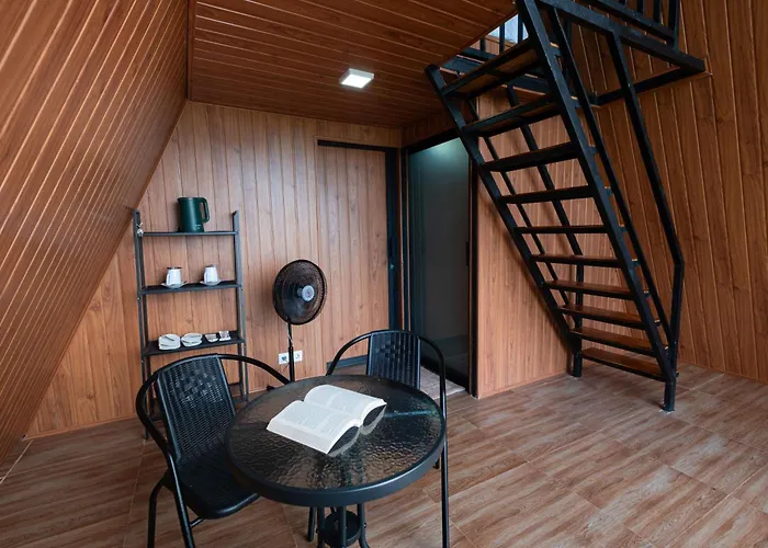 Royal Vip Glamping Kintamani Parque de Campismo *