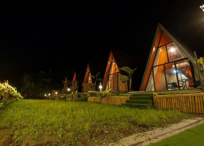 Royal Vip Glamping Kintamani Parque de Campismo Kubupenlokan