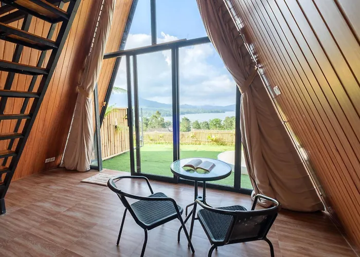 Royal Vip Glamping Kintamani Parque de Campismo *